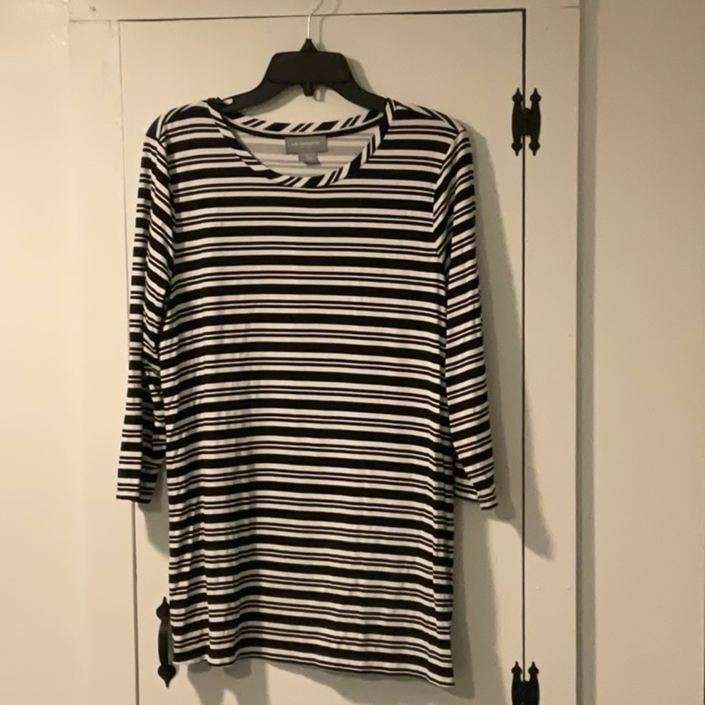 Liz Claiborne Studio 3/4 length sleeve Medium shirt